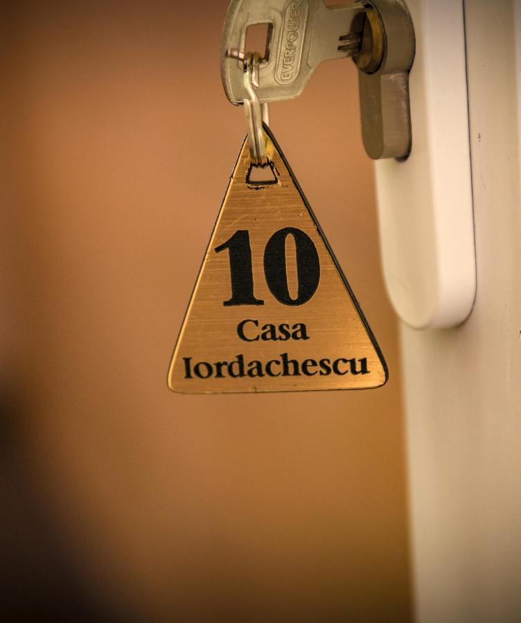 מלון Casa Iordachescu Două Mai מראה חיצוני תמונה